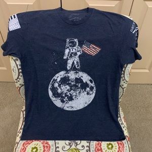 Bundle buy x3 or message for one item. Grunt style soft medium T-shirts.